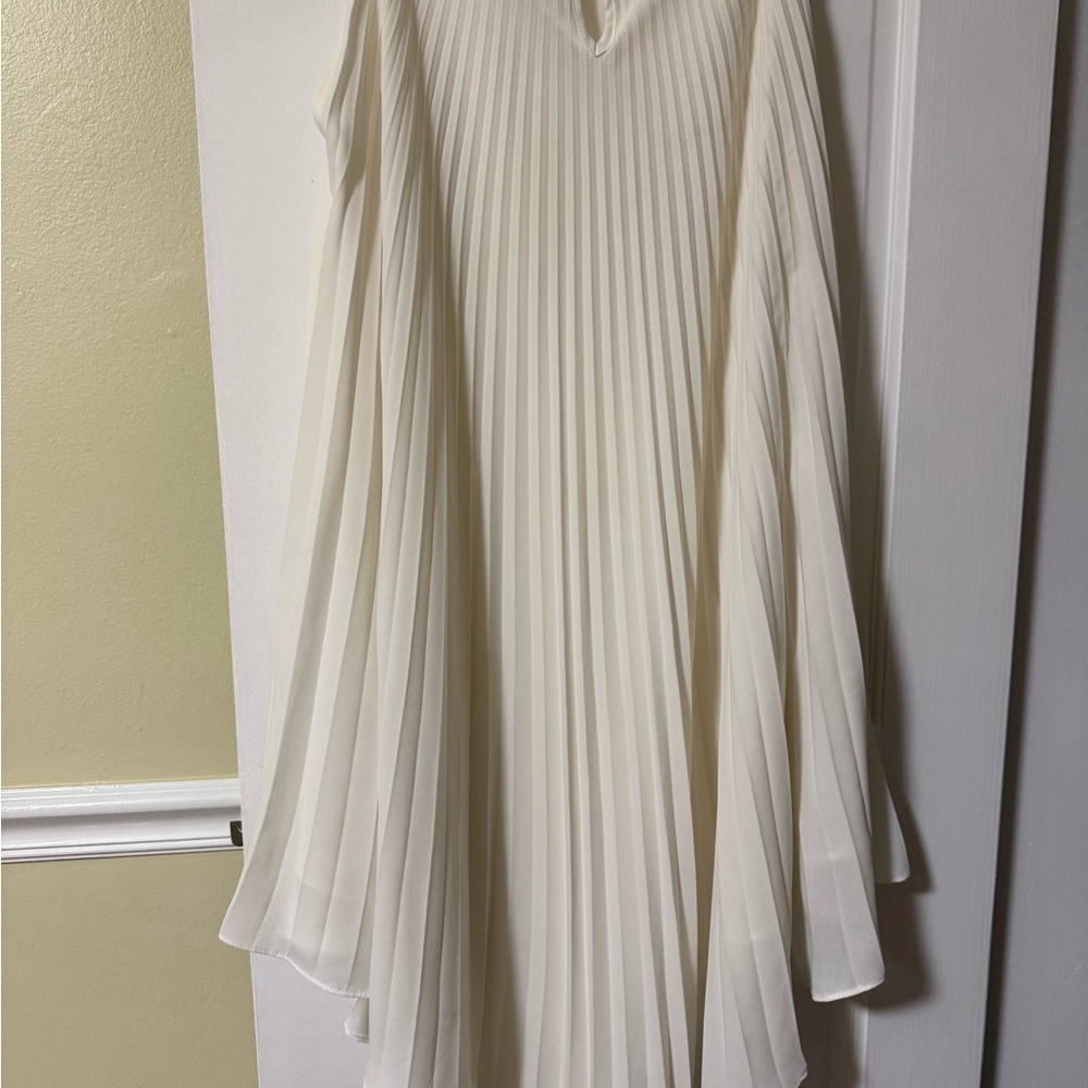 Catherine Old Money Asymmetrical Circle Cream Pleated Dress Size M Fairy - Picture 4 of 6